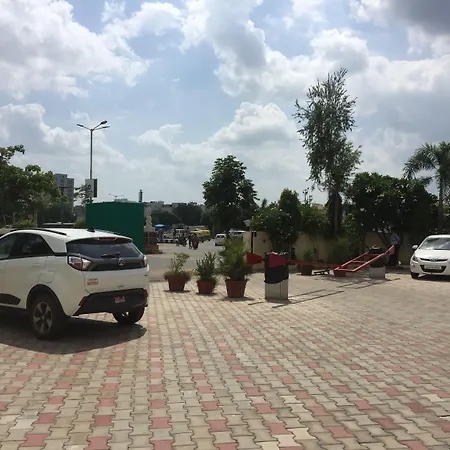 Vivanta Ahmedabad Sg Highway-2
